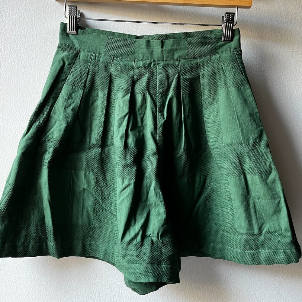 Corey Lynn Calter Everly Short In Green (Size: XS)